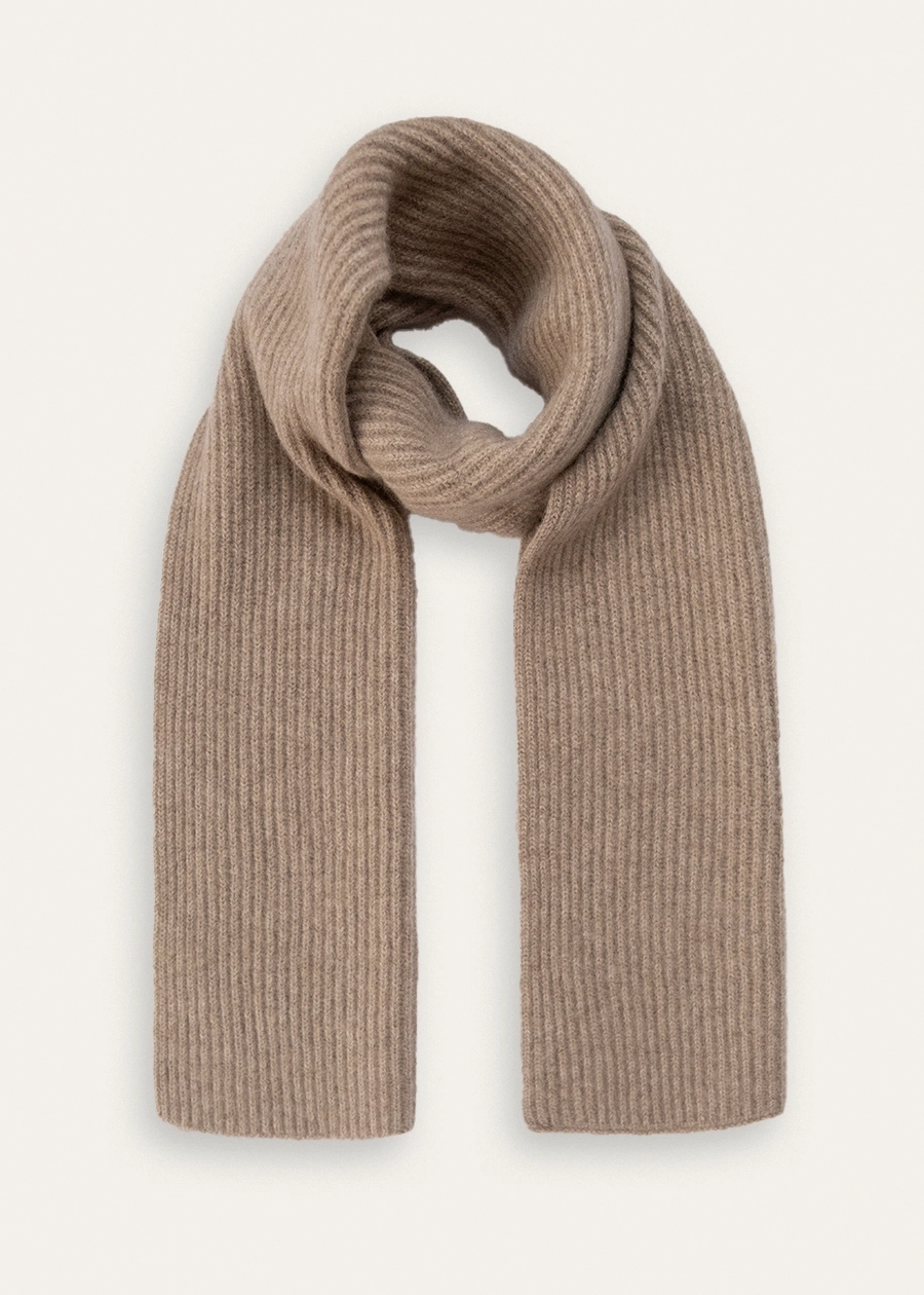 Кашемировый бежевый шарф в английскую резинку