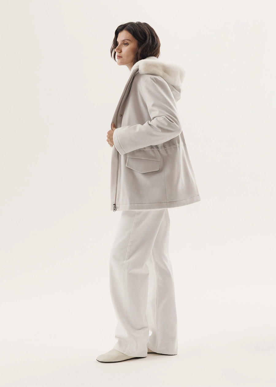Кашемировая парка в жемчужном оттенке