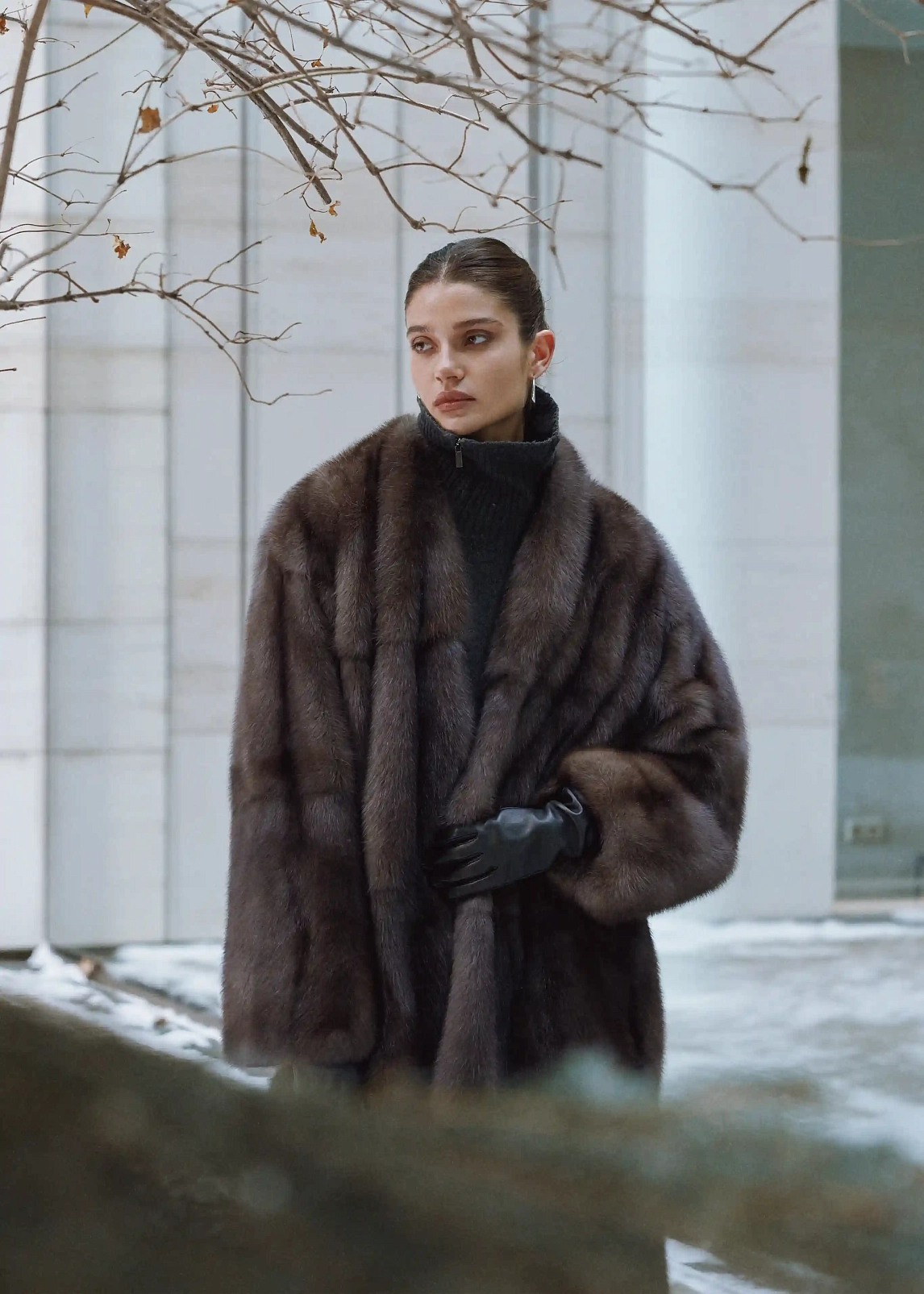 Как хранить натуральную шубу: руководство для сохранения красоты меха